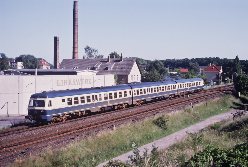 http://images.bahnstaben.de/HiFo/00011_1988 - 150 Jahre Braunschweigische Staatsbahn/3130643037613738.jpg